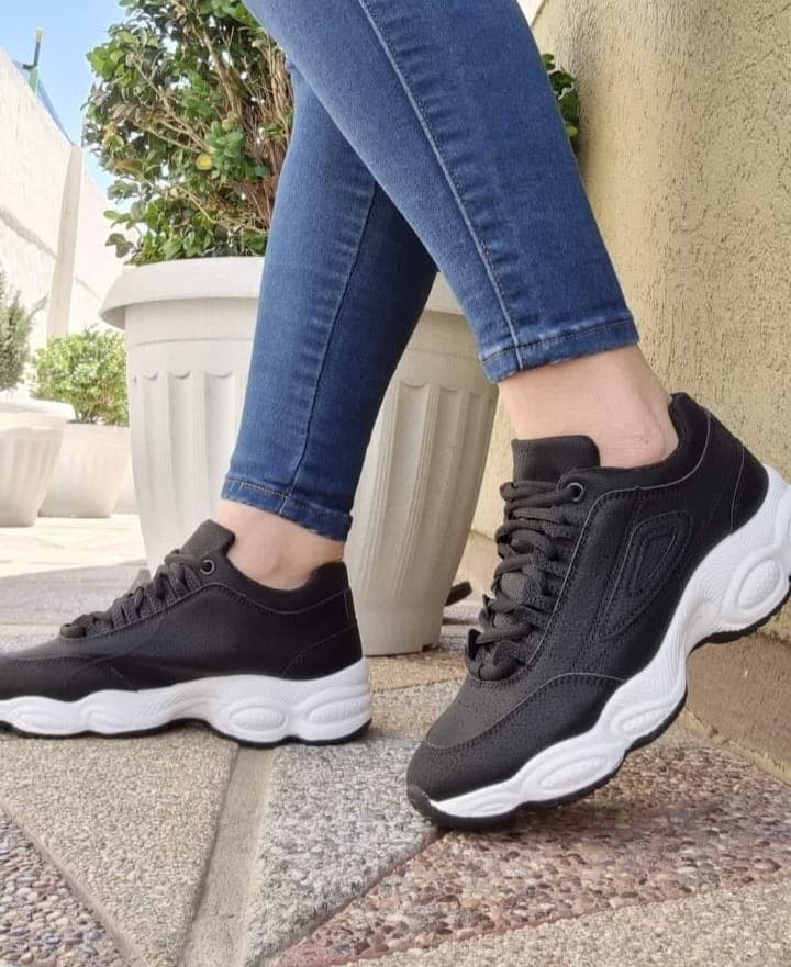 Zapatilla Urbana Minerva
