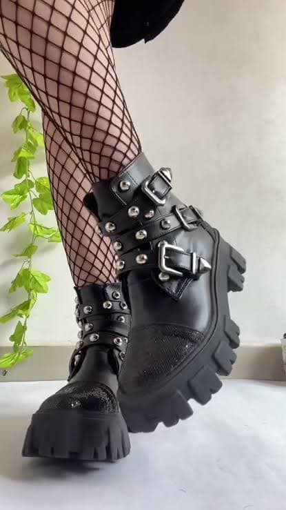 Bota Urbana Rebel Black